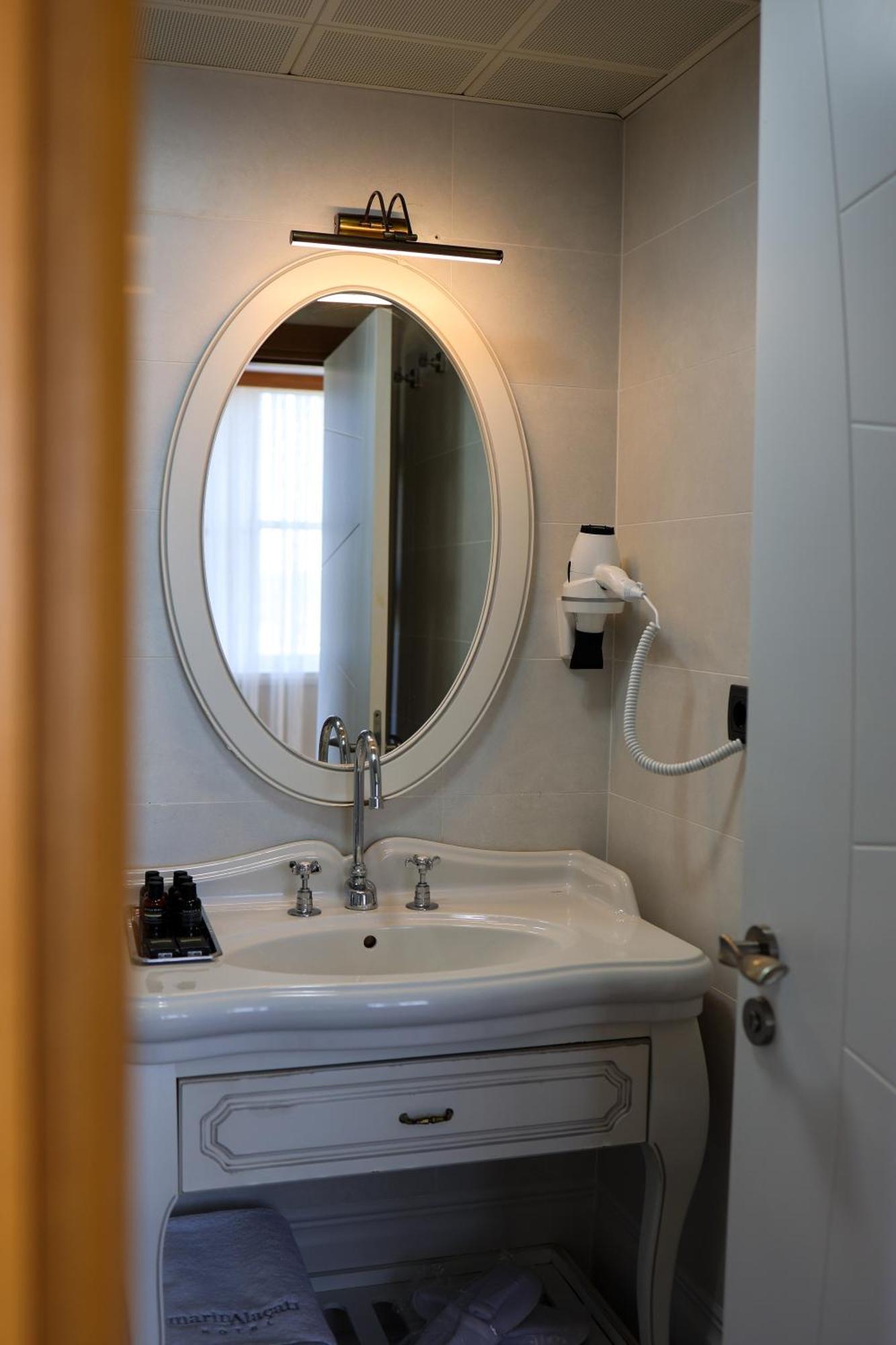 Marin Alacati Hotel Buitenkant foto